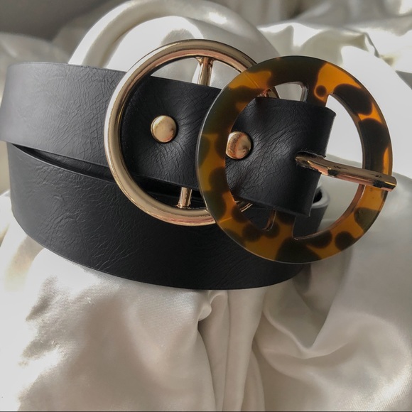 Faux Leather Belt✨ - Picture 2 of 4
